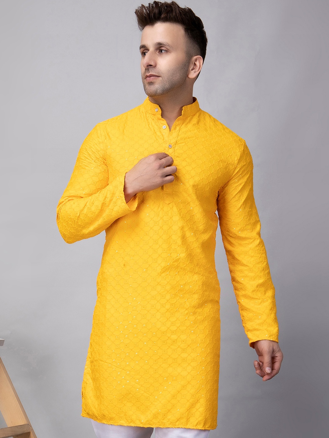 

hangup plus Embroidered Mandarin Collar A-Line Kurta, Yellow