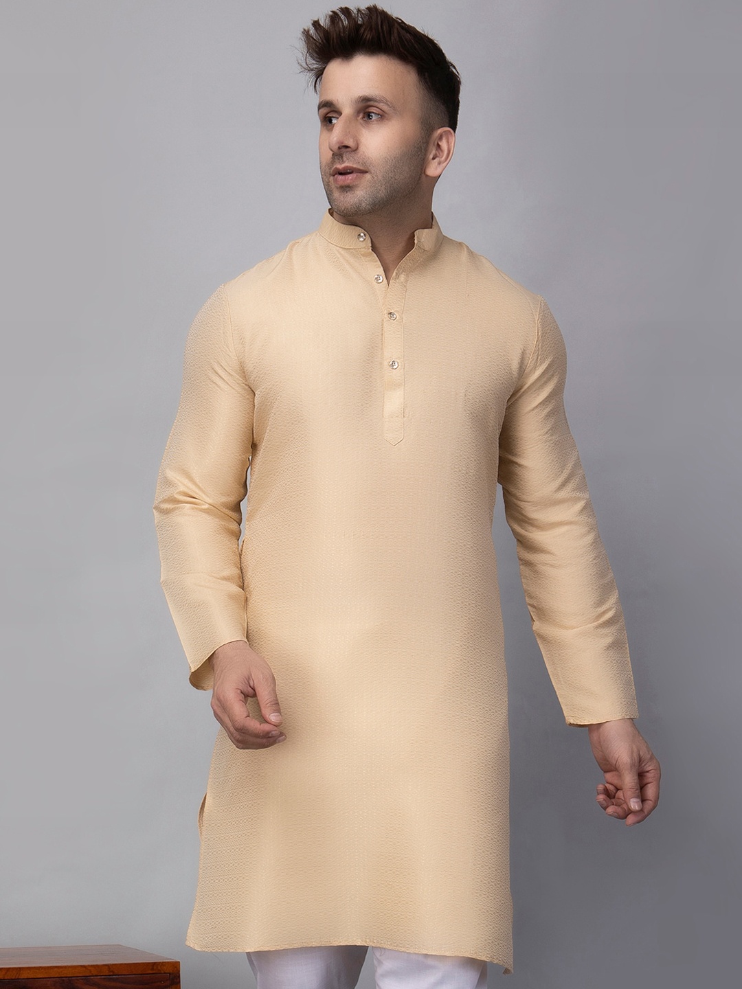 

hangup plus Geometric Mandarin Collar A-Line Kurta, Beige