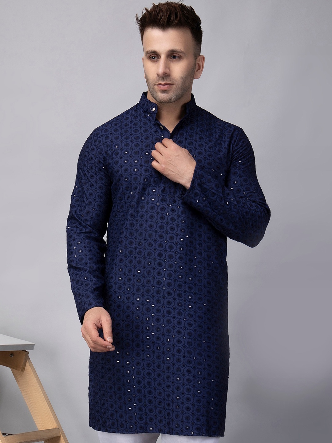 

hangup plus Embroidered Mandarin Collar Full Sleeves Thread Work Straight Kurta, Navy blue