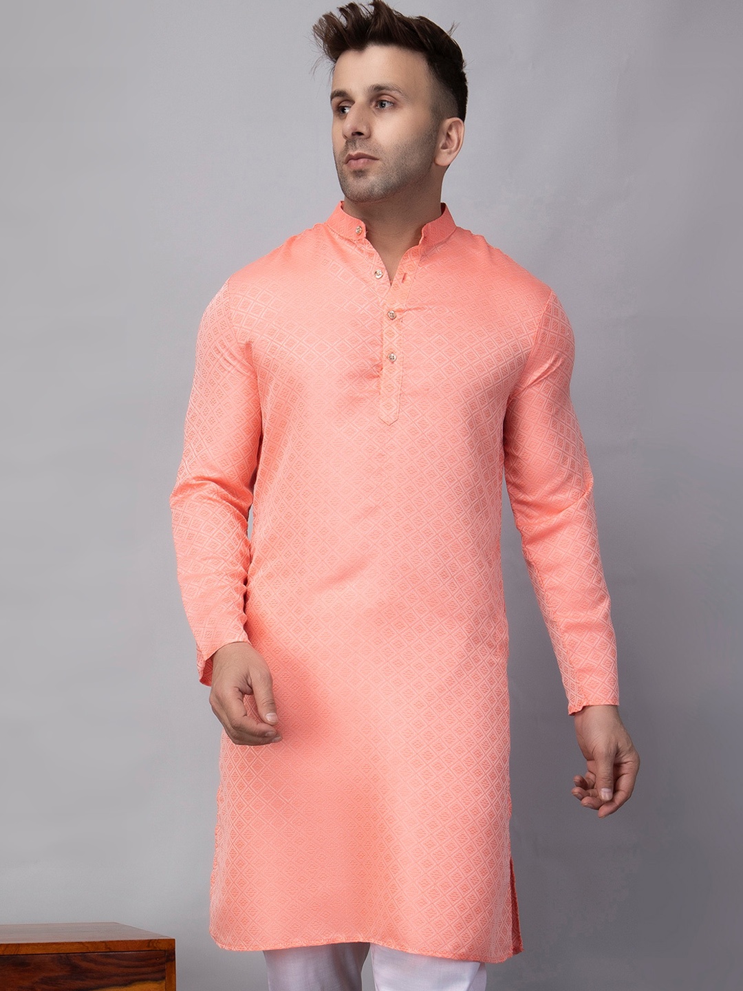 

hangup plus Woven Design Mandarin Collar Full Sleeves Straight Kurta, Peach