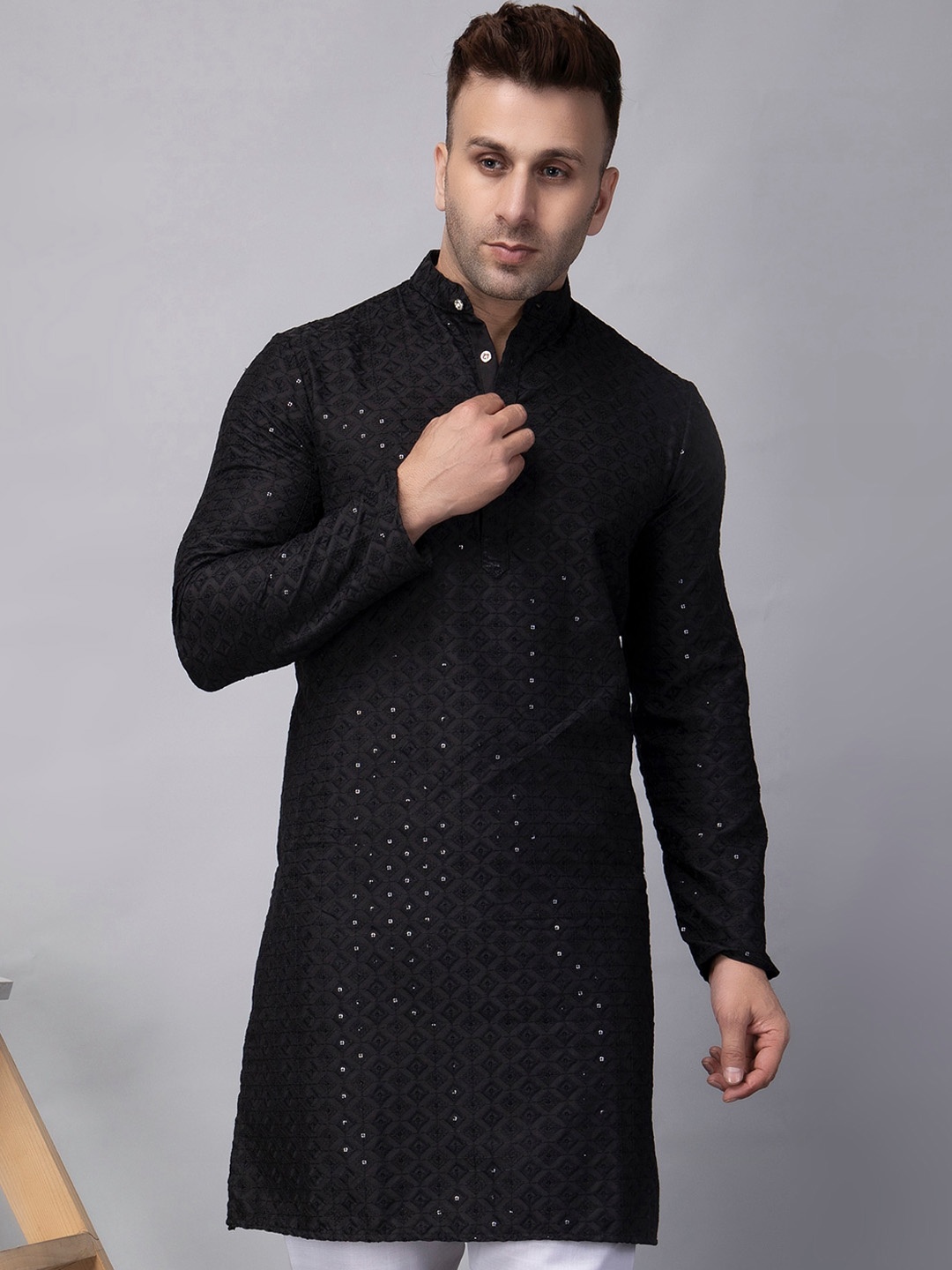 

hangup plus Embroidered Mandarin Collar A-Line Kurta, Black