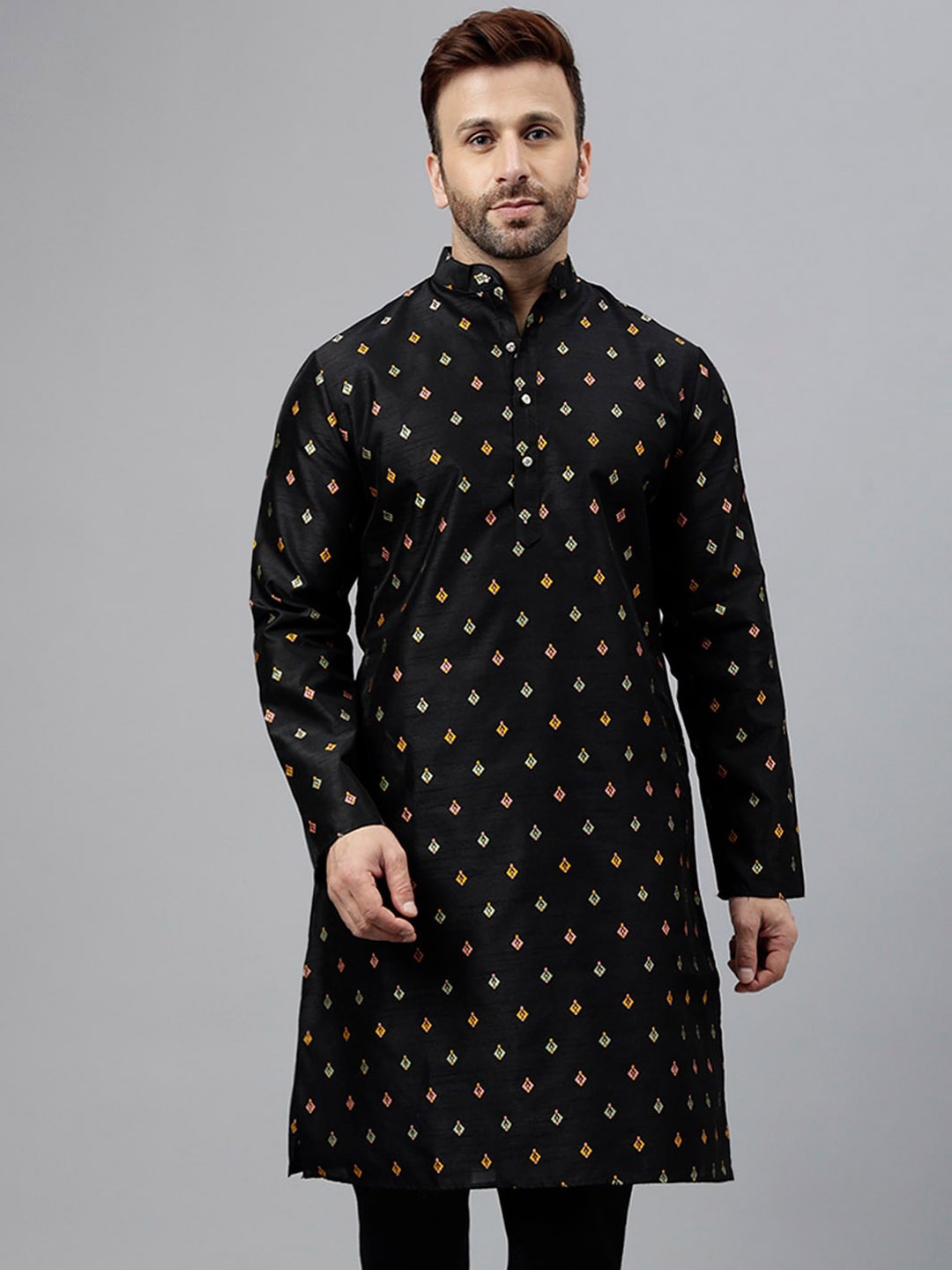 

hangup trend Geometric Woven Design Mandarin Collar Straight Kurta, Black