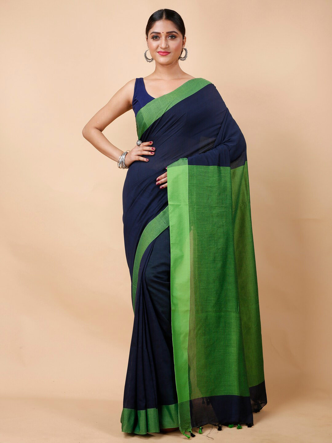 

Ruuprekha Woven Design Pure Cotton Saree, Blue
