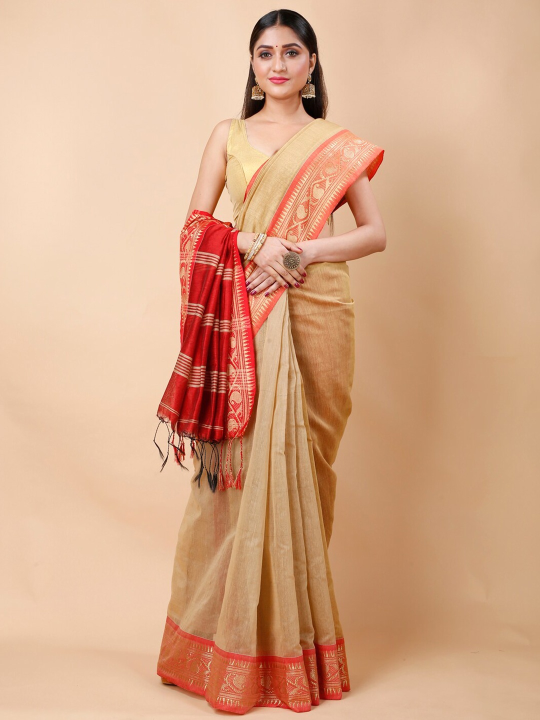 

Ruuprekha Woven Design Ethnic Motifs Cotton Saree, Cream