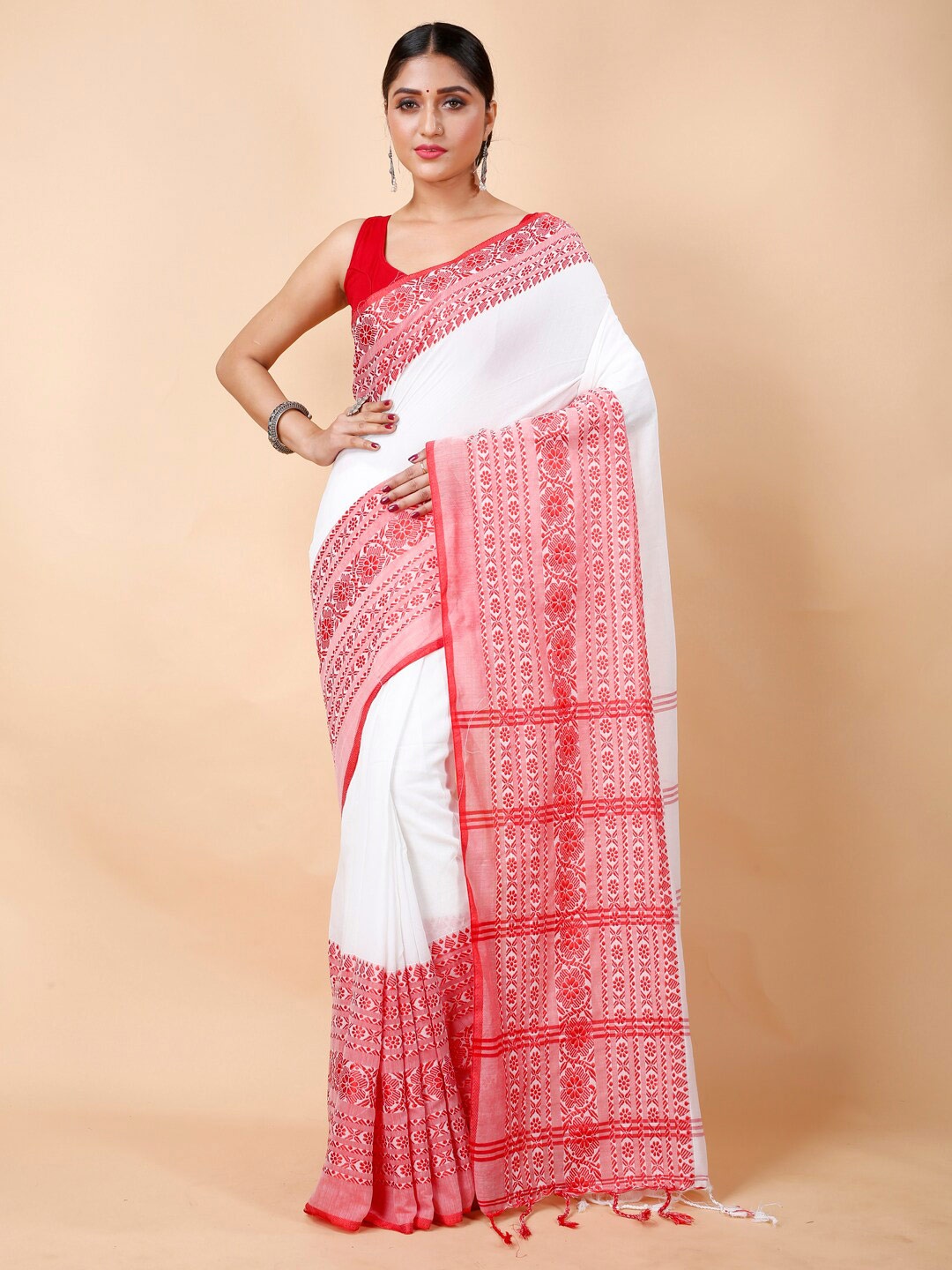 

Ruuprekha Woven Design Ethnic Motifs Cotton Saree, White