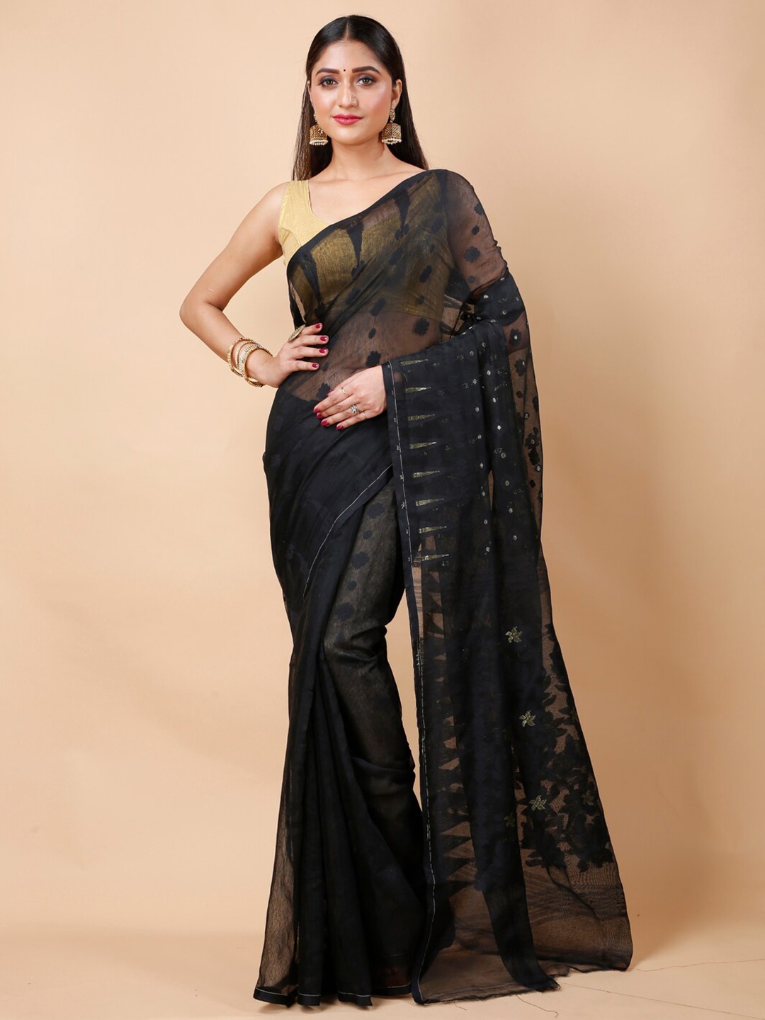 

Ruuprekha Woven Design Ethnic Motifs Linen Blend Jamdani Saree, Black