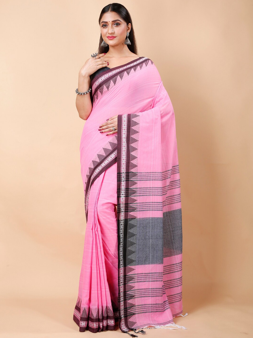 

Ruuprekha Woven Design Ethnic Motifs Pure Cotton Saree, Pink