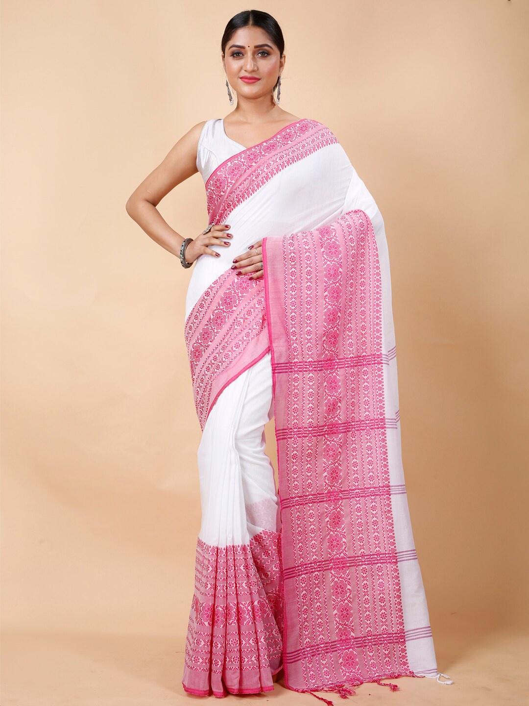 

Ruuprekha Woven Design Ethnic Motifs Khadi Cotton Saree, White