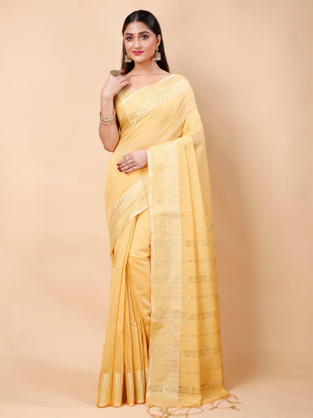

Ruuprekha Ethnic Motif Woven Design Zari Saree, Cream