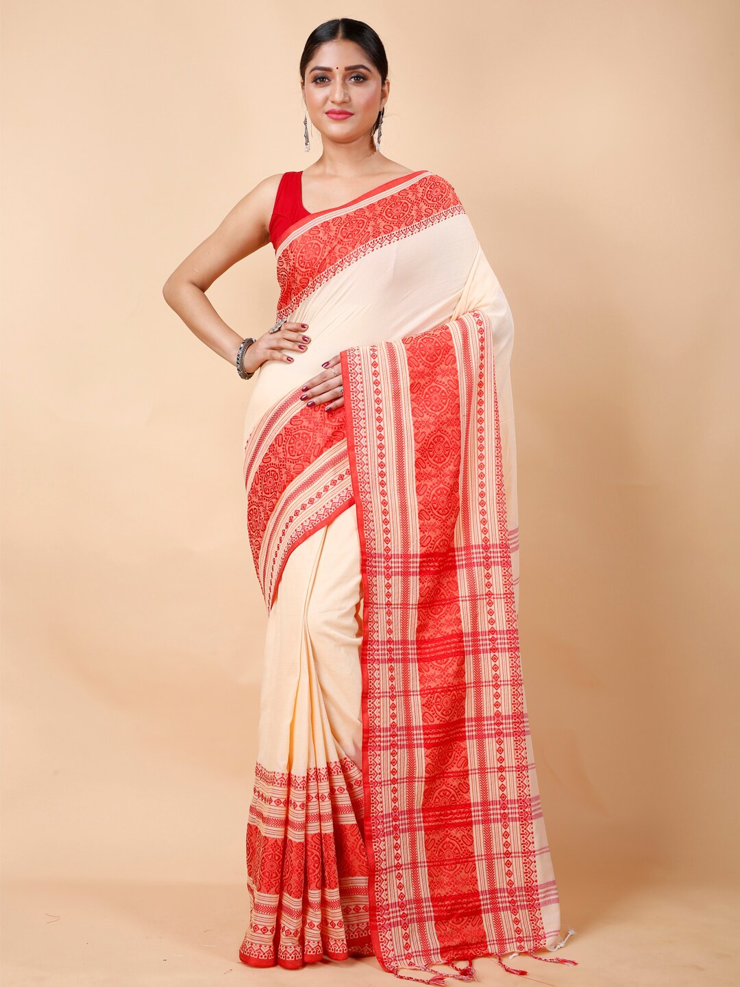 

Ruuprekha Ethnic Motifs Woven Design Pure Cotton Saree, Cream
