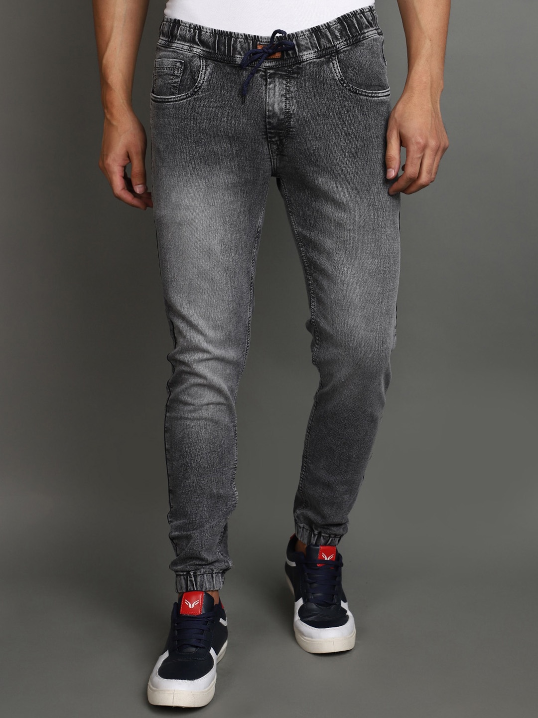 

V-Mart Men Regular Fit Heavy Fade Dobby Cotton Jeans, Grey