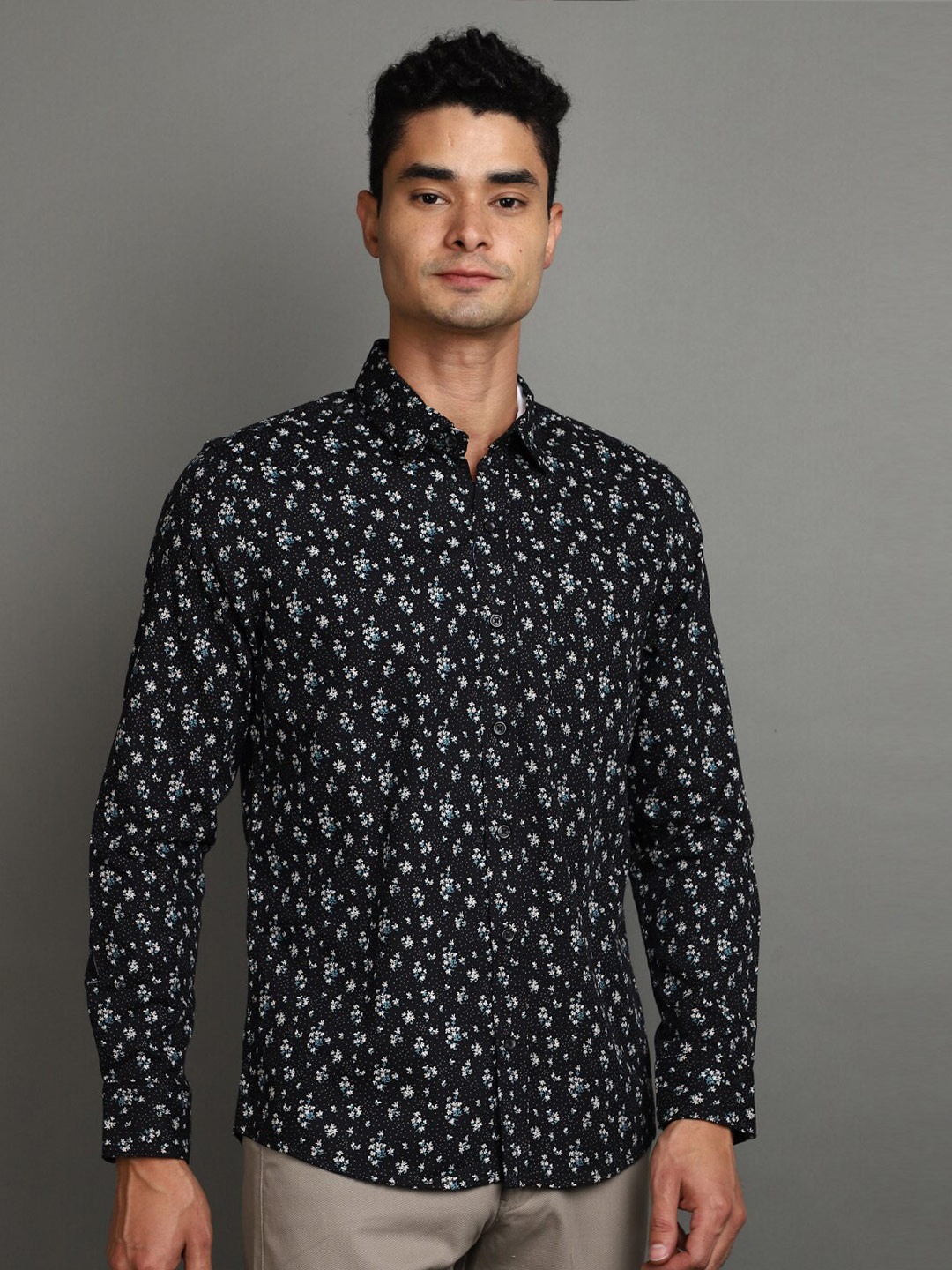 

V-Mart Floral Printed Twill Weave Cotton Casual Shirt, Black