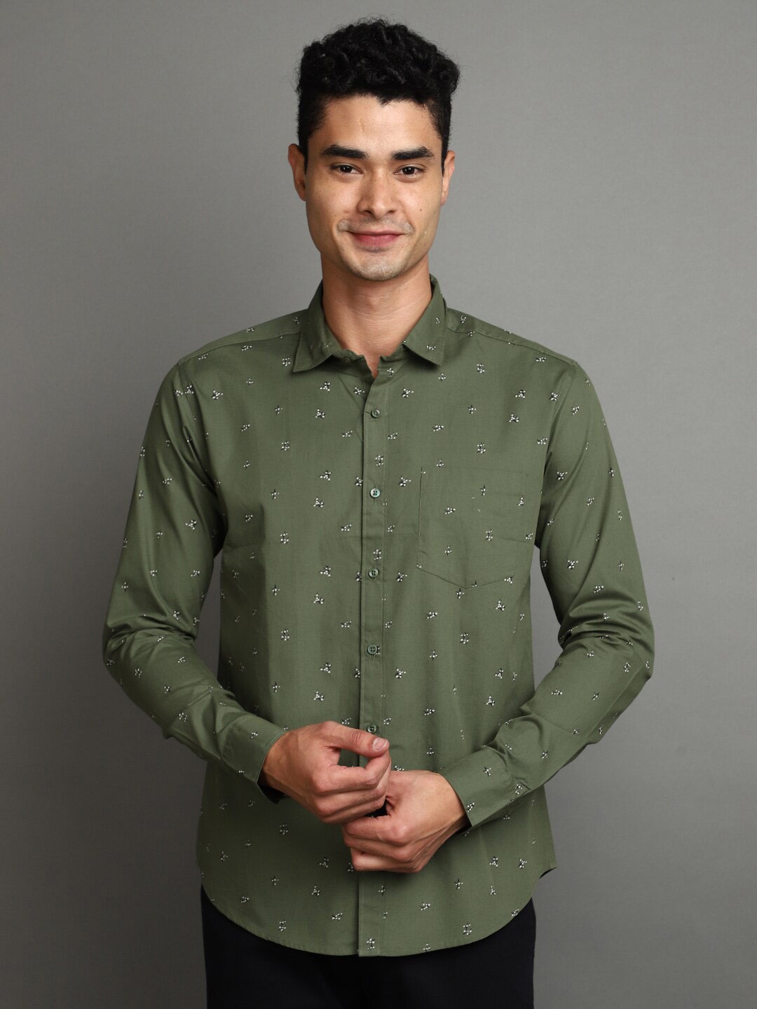 

V-Mart Slim Fit Floral Printed Cotton Casual Shirt, Green