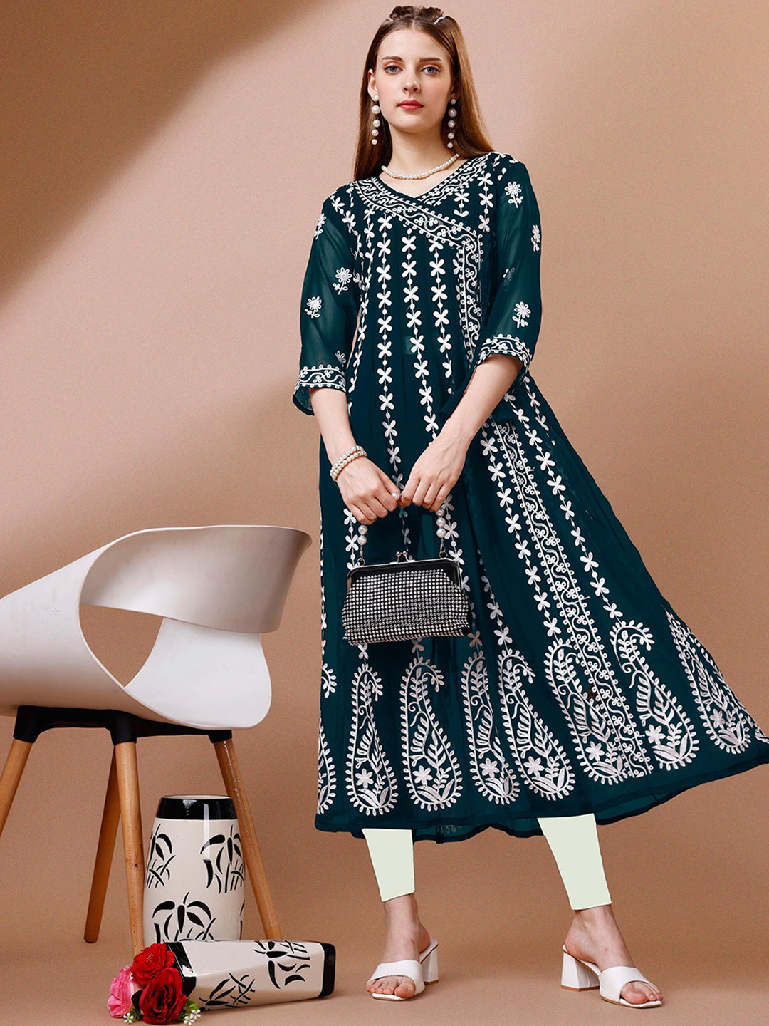 

FabFairy Women Ethnic Motifs Embroidered Chikankari V-Neck Anarkali Kurta, Blue