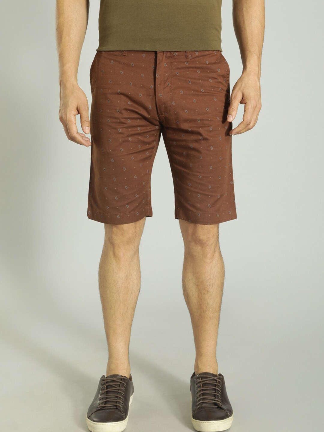 

Indian Terrain Men Conversational Printed Outdoor Shorts, Brown