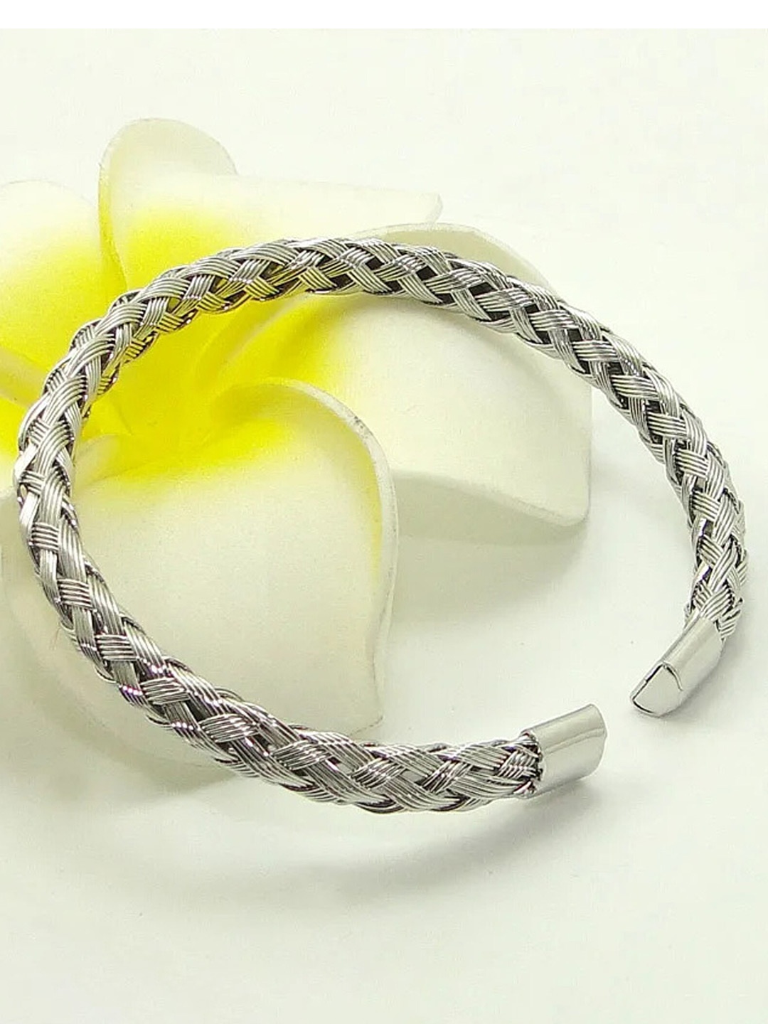 

Fashion Frill Silver-Plated Cuff Bracelet