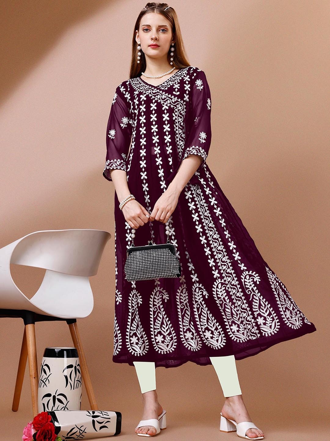 

Shree Ramkrishna Fab Floral Embroidered Chikankari Georgette Anarkali Kurta, Purple