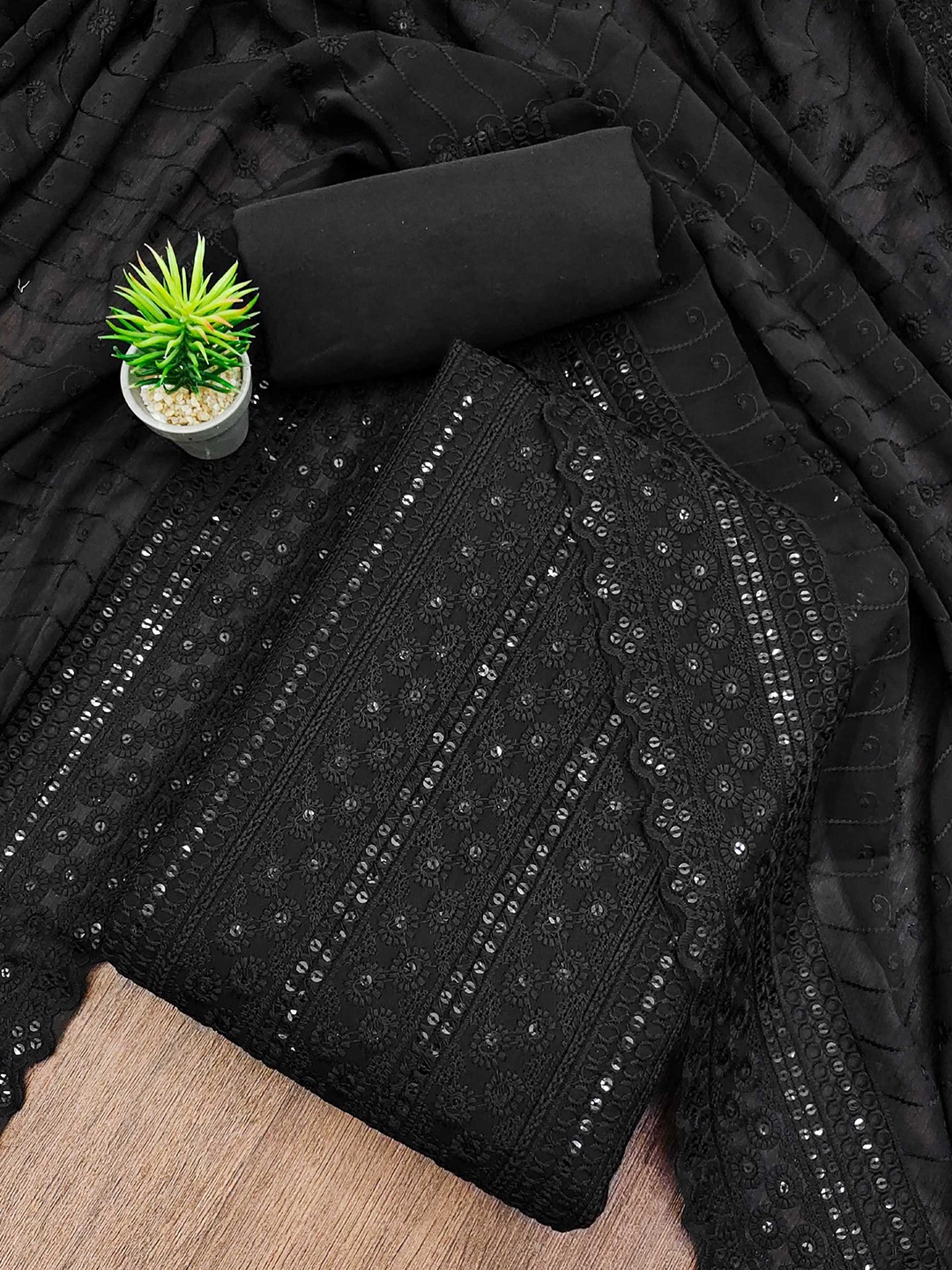 

Panzora Floral Embroidered Sequinned Unstitched Dress Material, Black
