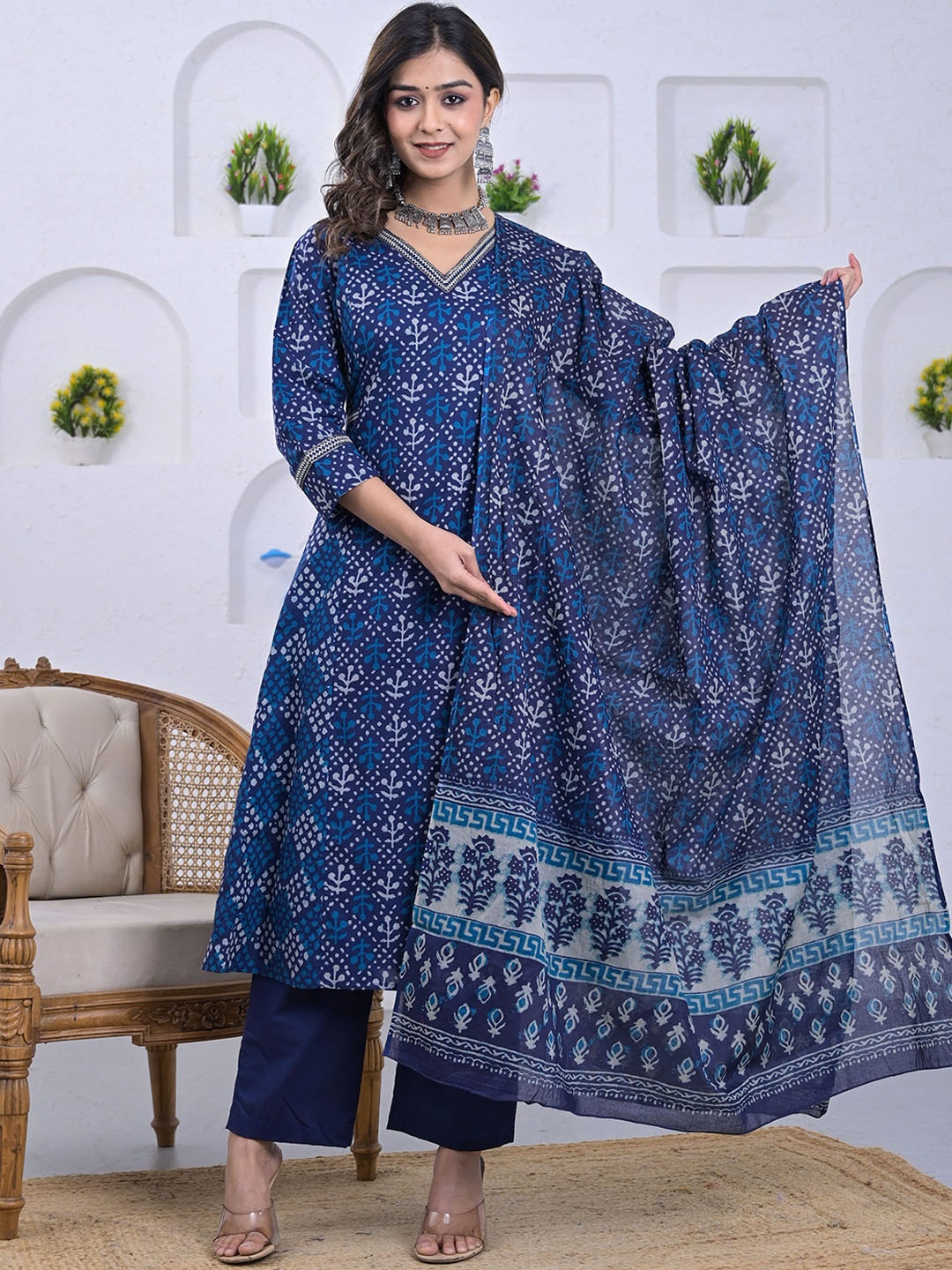 

Advya Ethnic Motifs Printed Sequinned Pure Cotton V-Neck Kurta With Trousers And Dupatta, Navy blue