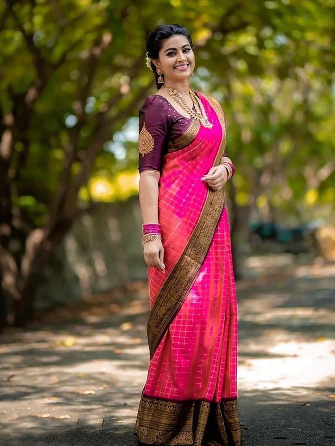 

KALINI Checked Woven Design Zari Silk Cotton Banarasi Saree, Pink