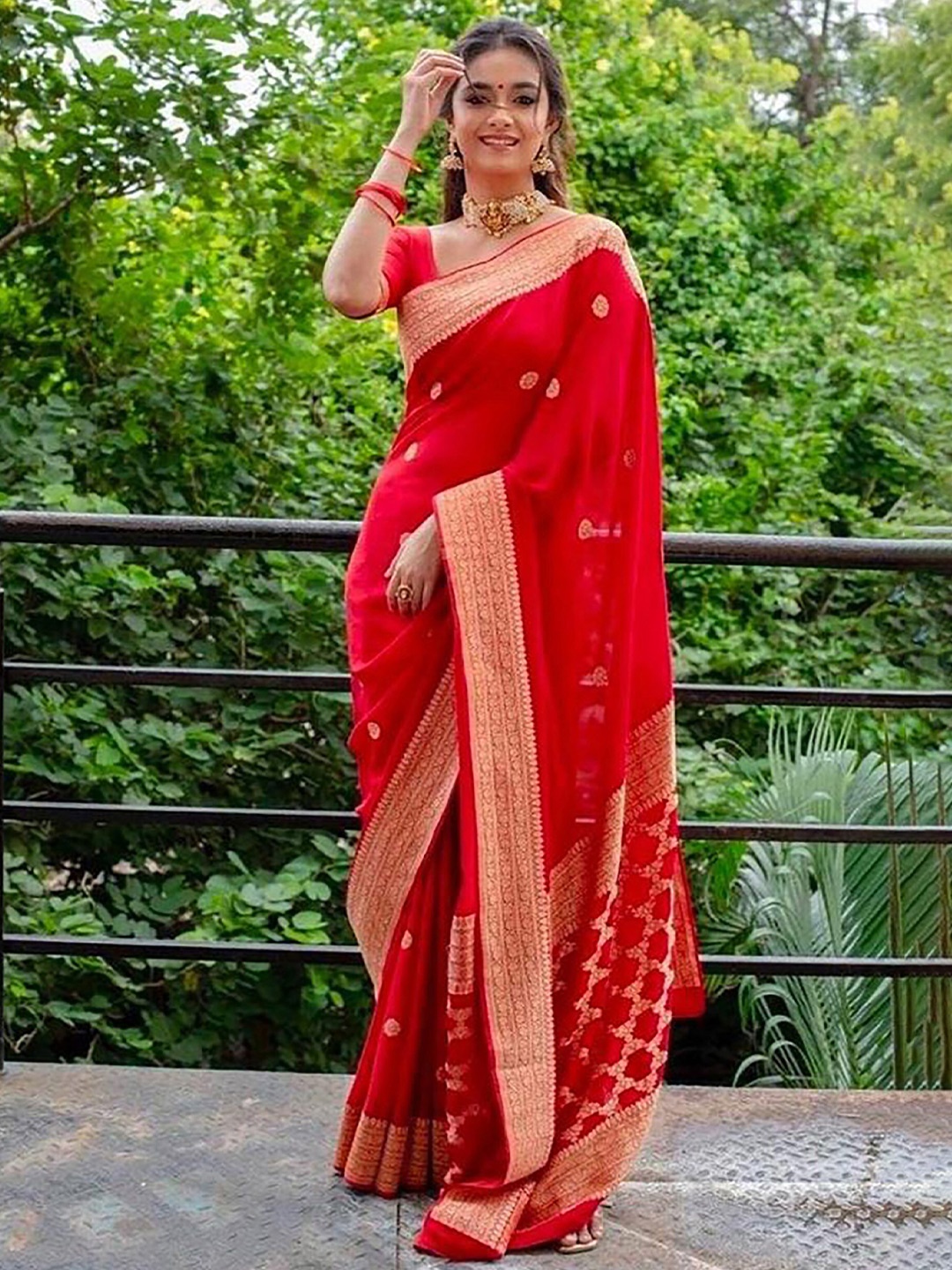 

KALINI Woven Design Zari Celebrity Saree Banarasi Saree, Red