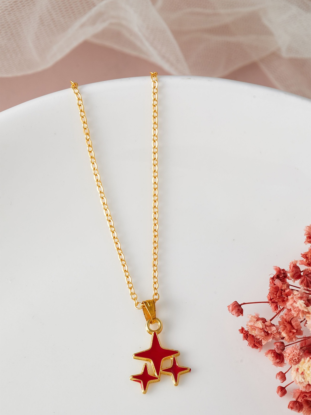 

DressBerry Gold-Plated & Red Three Stars Shaped Pendant With Chain