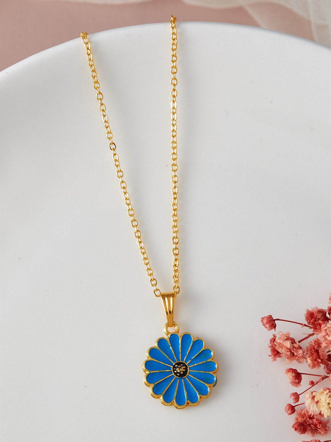 

DressBerry Gold-Plated & Blue Flower Shaped Pendant with Chain