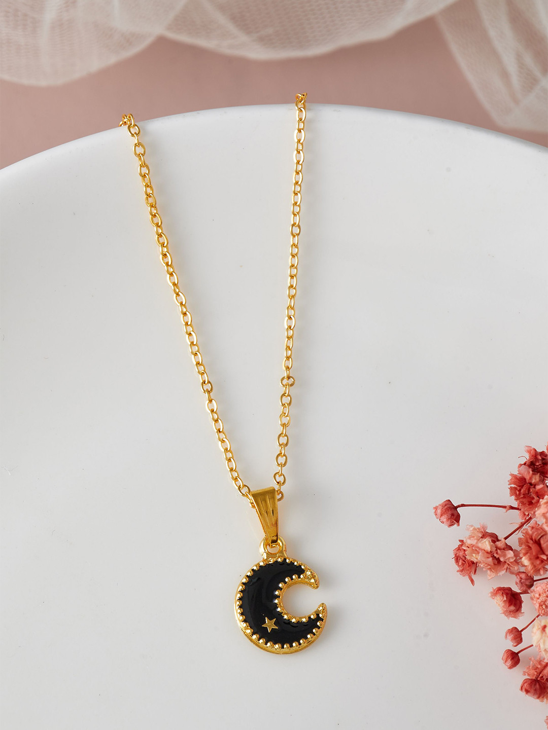 

DressBerry Gold-Toned Gold-Plated Enamelled Pendant with Chain