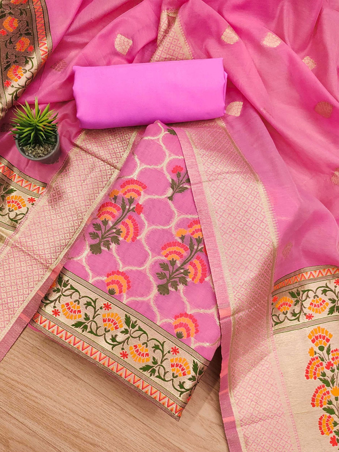 

Panzora Floral Printed Unstitched Dress Material, Pink