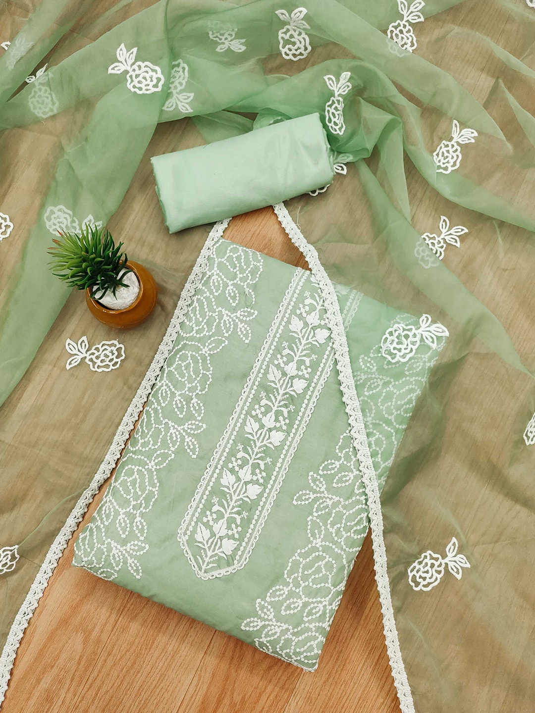 

Panzora Floral Embroidered Unstitched Dress Material, Green