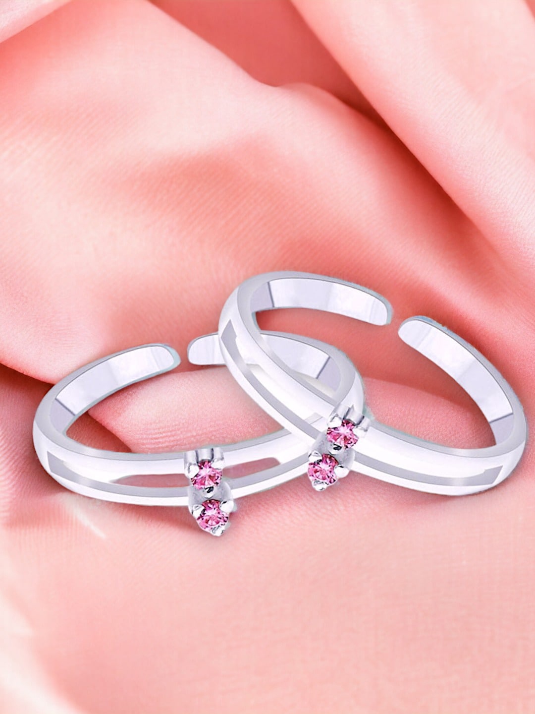 

Taraash 92.5 Sterling Silver CZ-Studded Toe Rings