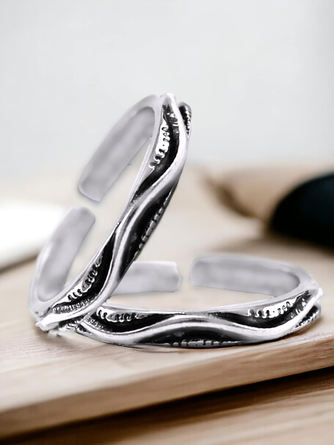 

Taraash Set Of 2 Sterling Silver Toe Rings