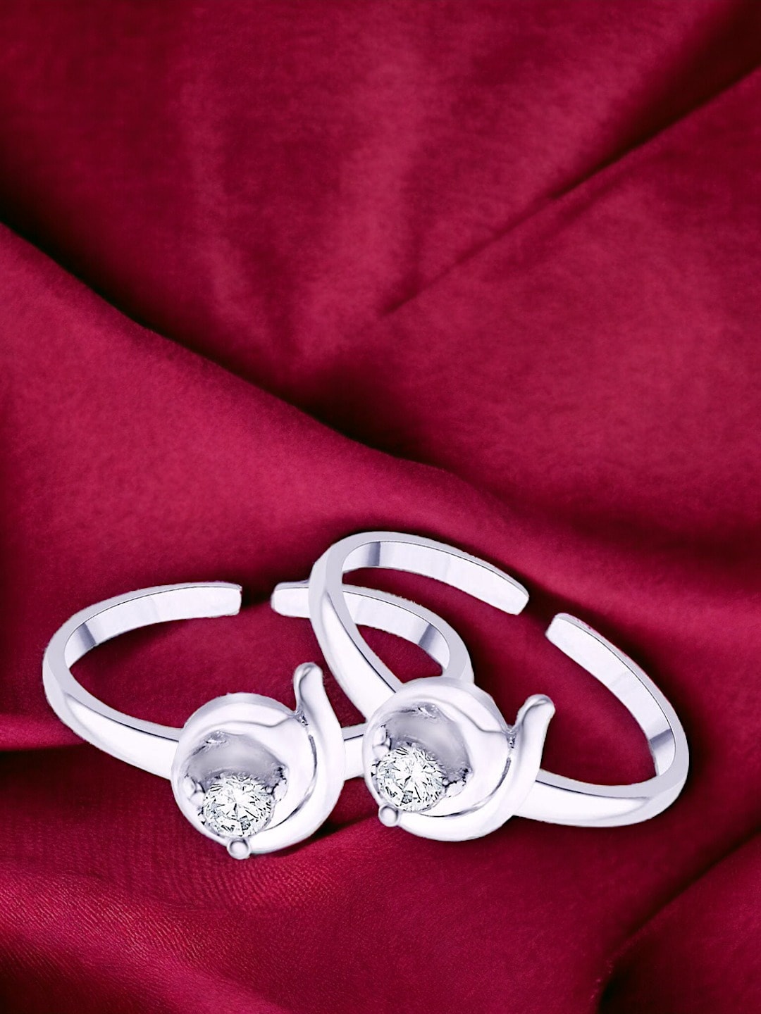 

Taraash Set Of 2 Sterling Silver & CZ Studded Toe Rings