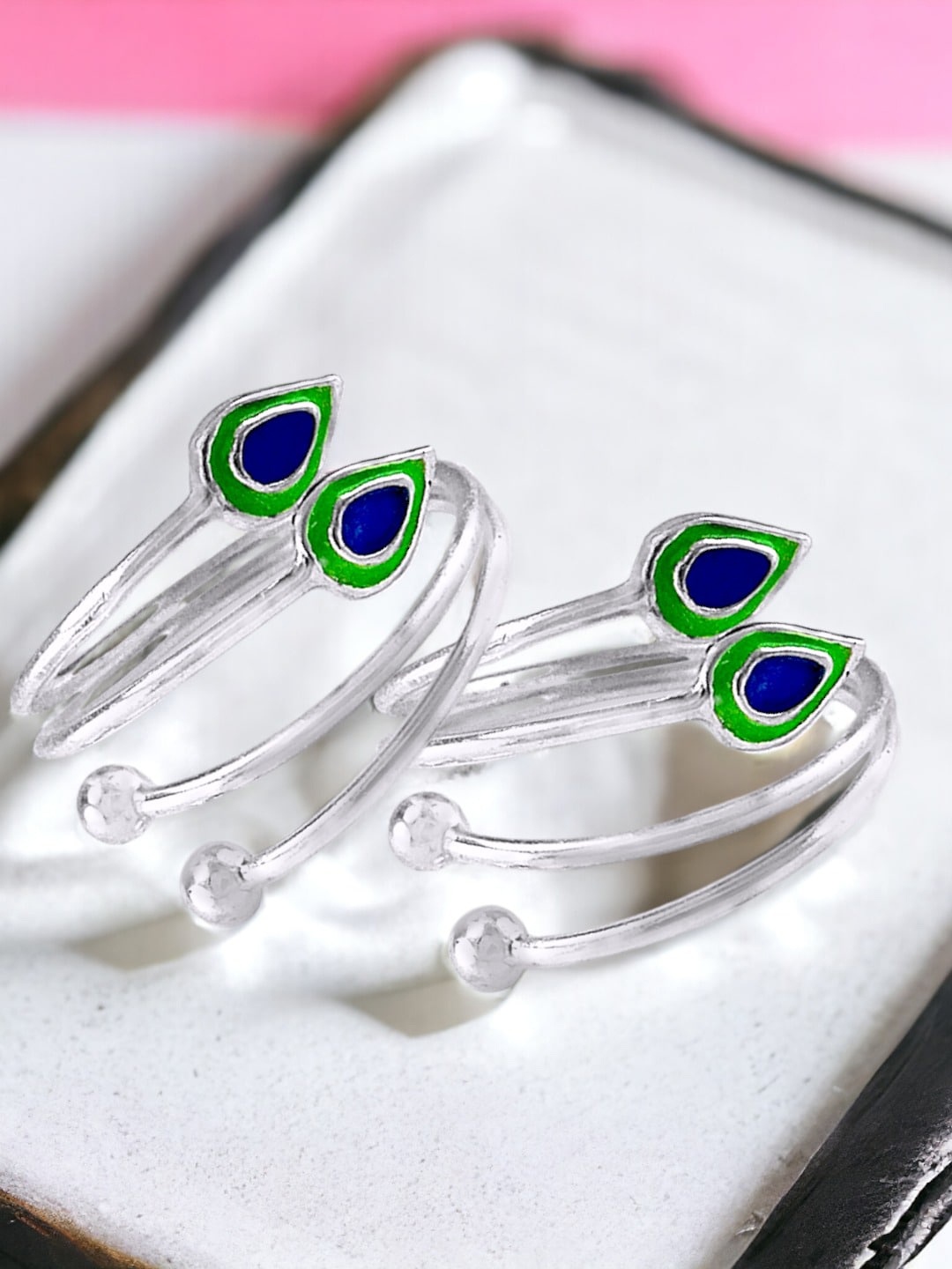 

Taraash Set Of 2 92.5 Sterling Silver Toe Rings