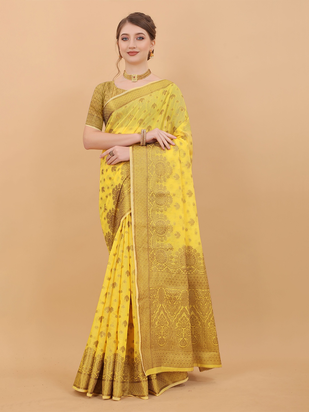 

NIWAA Floral Woven Design Zari Banarasi Saree, Yellow