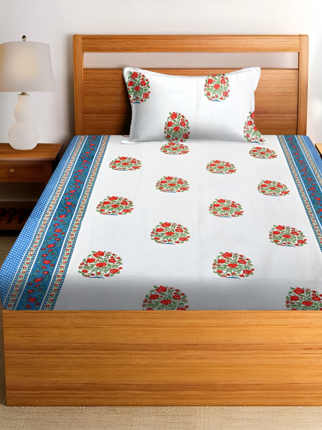 

RRC White & Blue Floral 180 TC Single Bedsheet Set