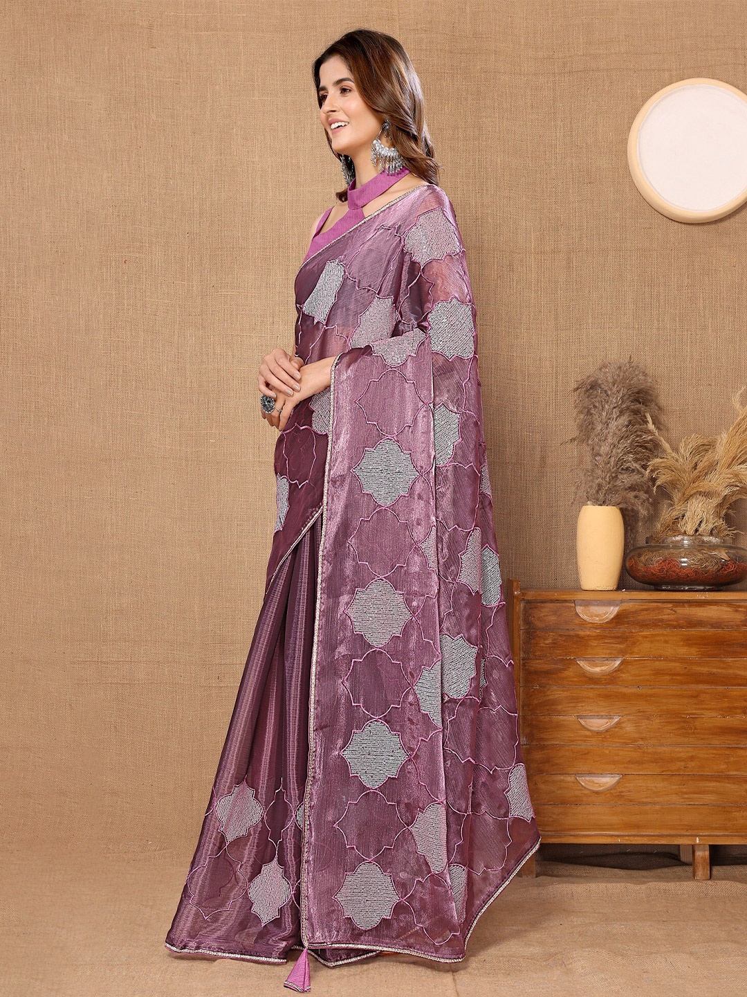 

FABMORA Ethnic Motifs Embroidered Sequinned Detailed Organza Saree, Purple