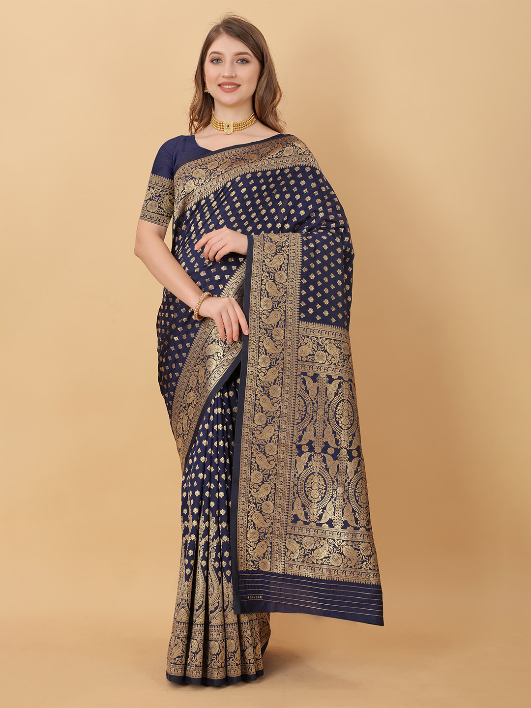 

NIWAA Floral Woven Design Kanjeevaram Silk Saree, Navy blue