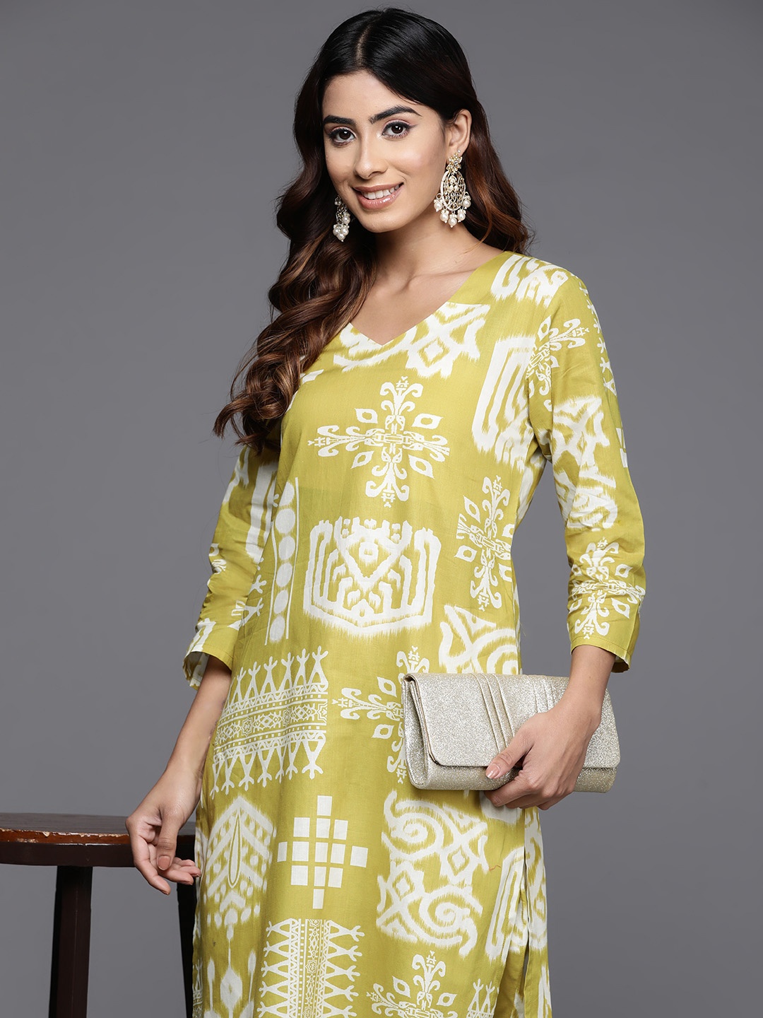 

Varanga Ikat Printed Pure Cotton Tunic with Palazzos, Lime green