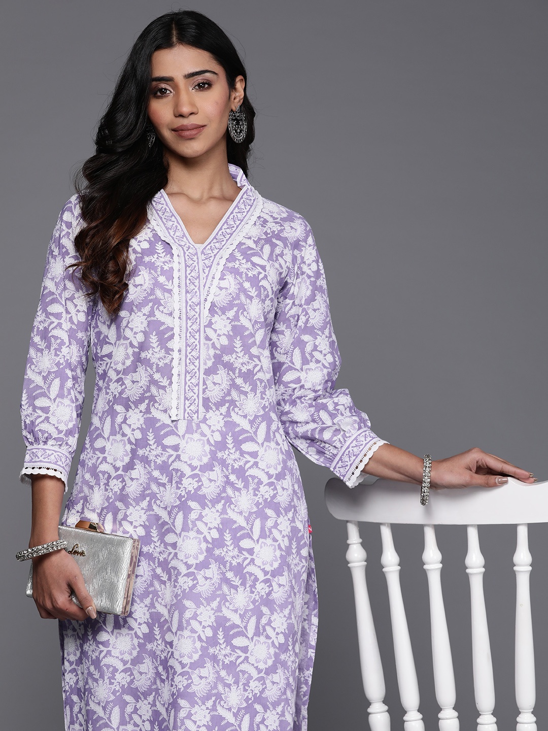 

Varanga Floral Printed Puff Sleeves Pure Cotton Kurta, Lavender