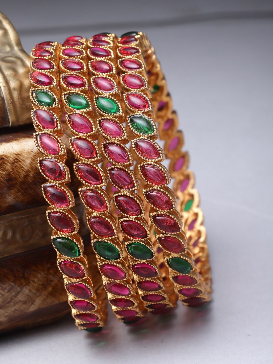 

Sukkhi Set Of 4 Gold-Plated Stone Studded Bangle