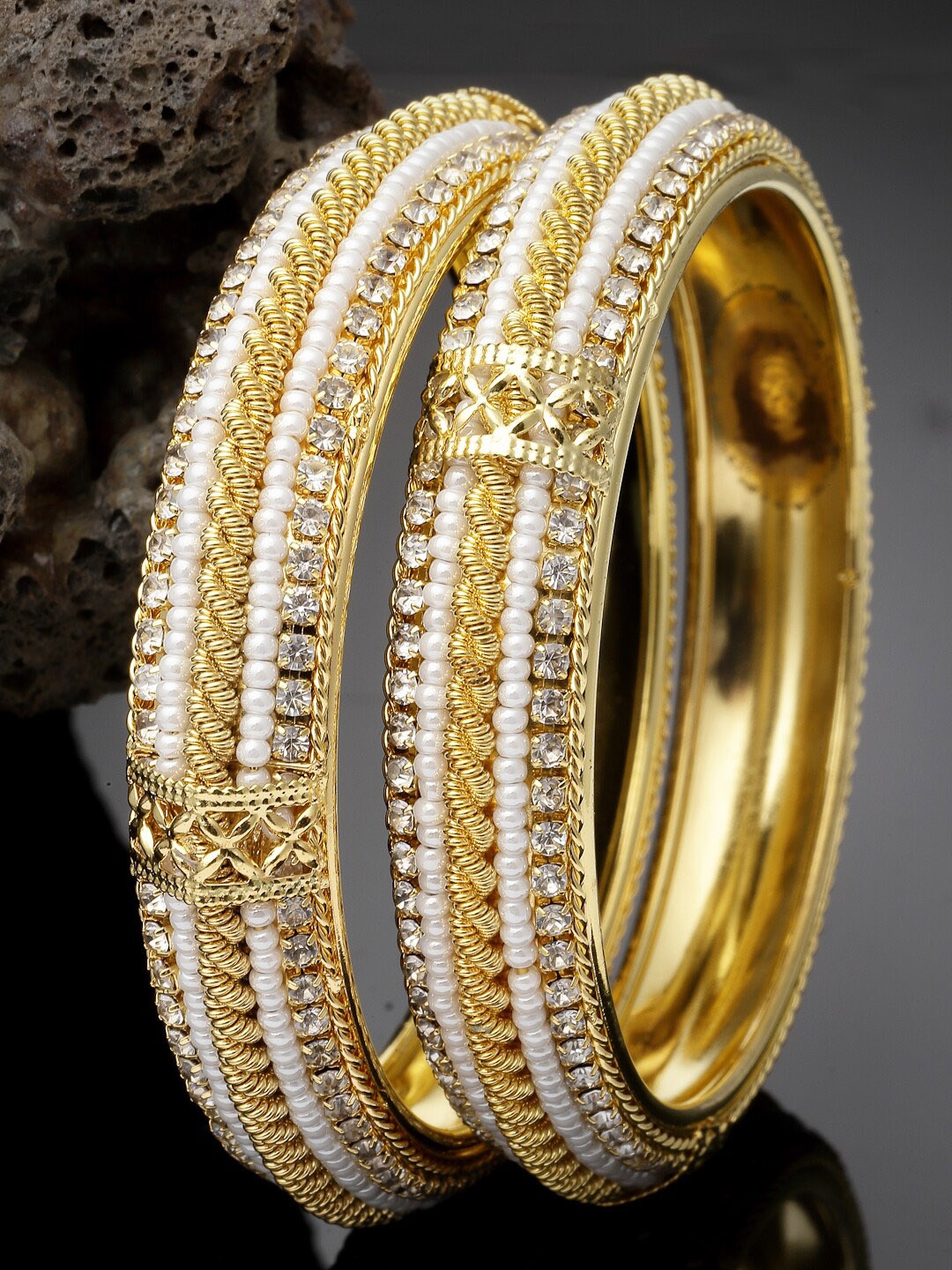 

Sukkhi Set Of 2 Gold-Plated American Diamond-Studded & Beaded Bangle