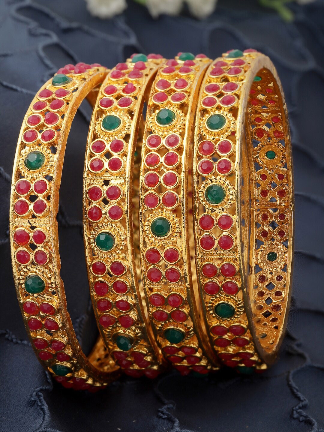 

Sukkhi Set Of 4 Gold-Plated Stone-Studded Bangles