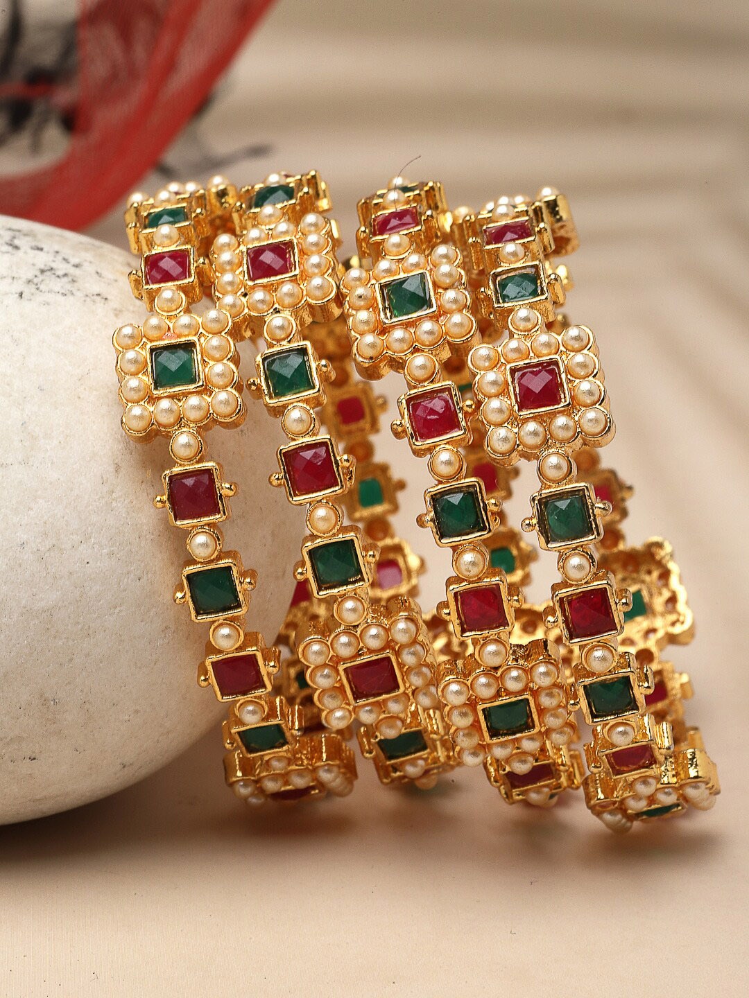 

Sukkhi Set Of 4 Gold-Plated Stone Studded Beaded Bangles