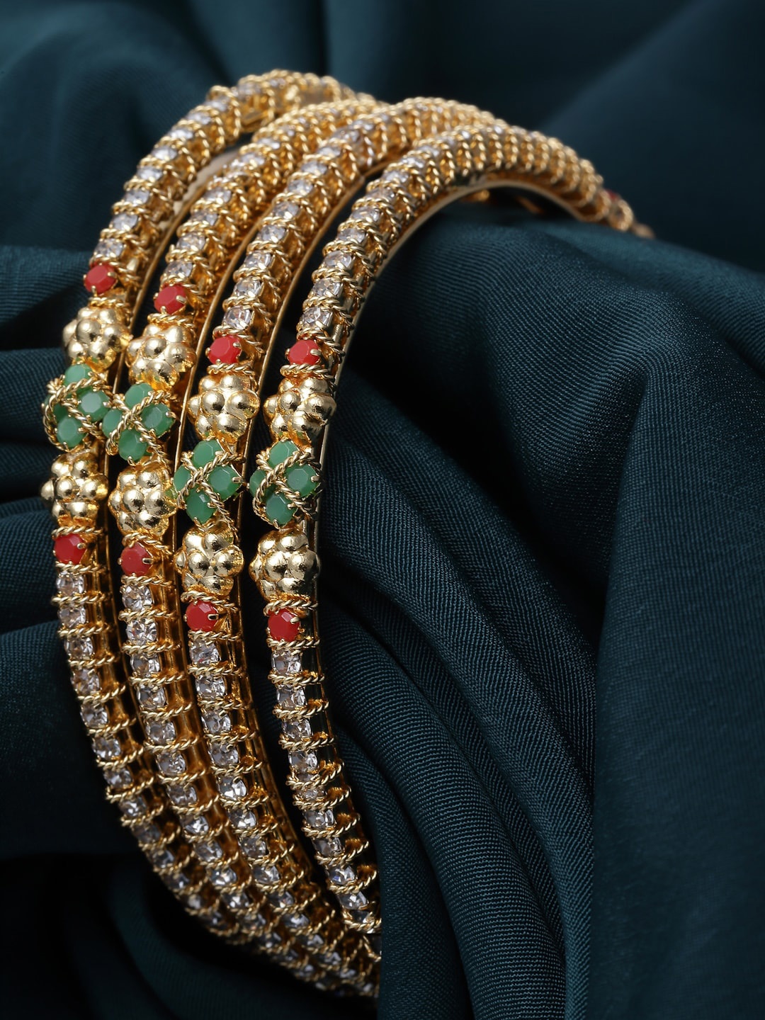 

Sukkhi Set Of 4 Gold-Plated American Diamond-Studded Bangles