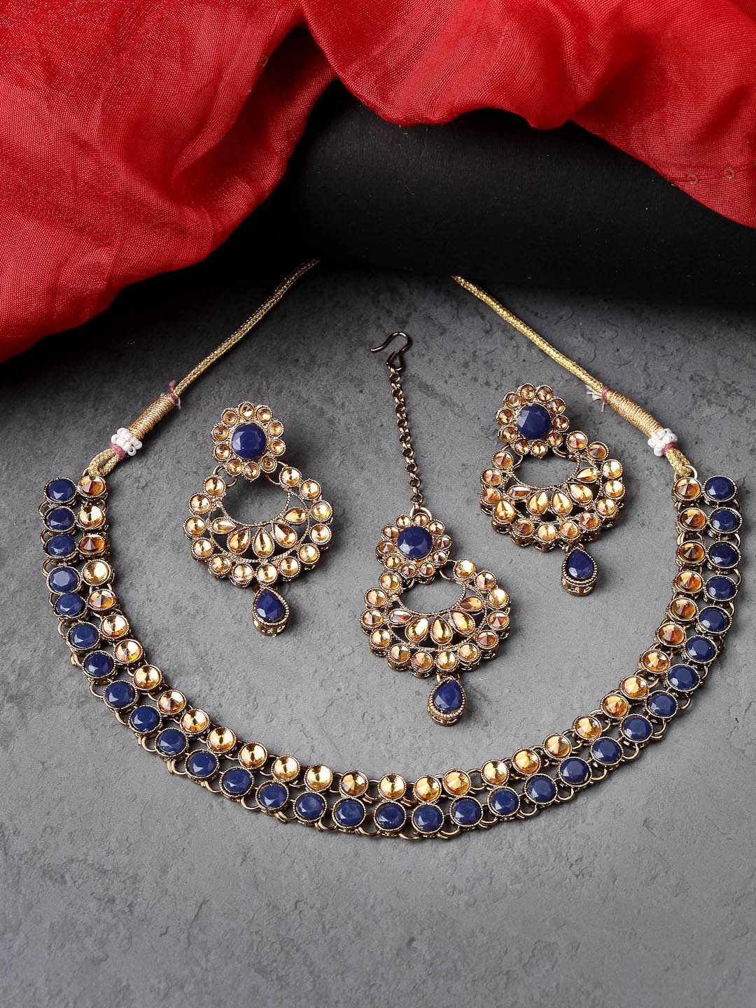 

Sukkhi Gold-Plated AD-Studded & Beaded Necklace and Earrings With Maang Tika