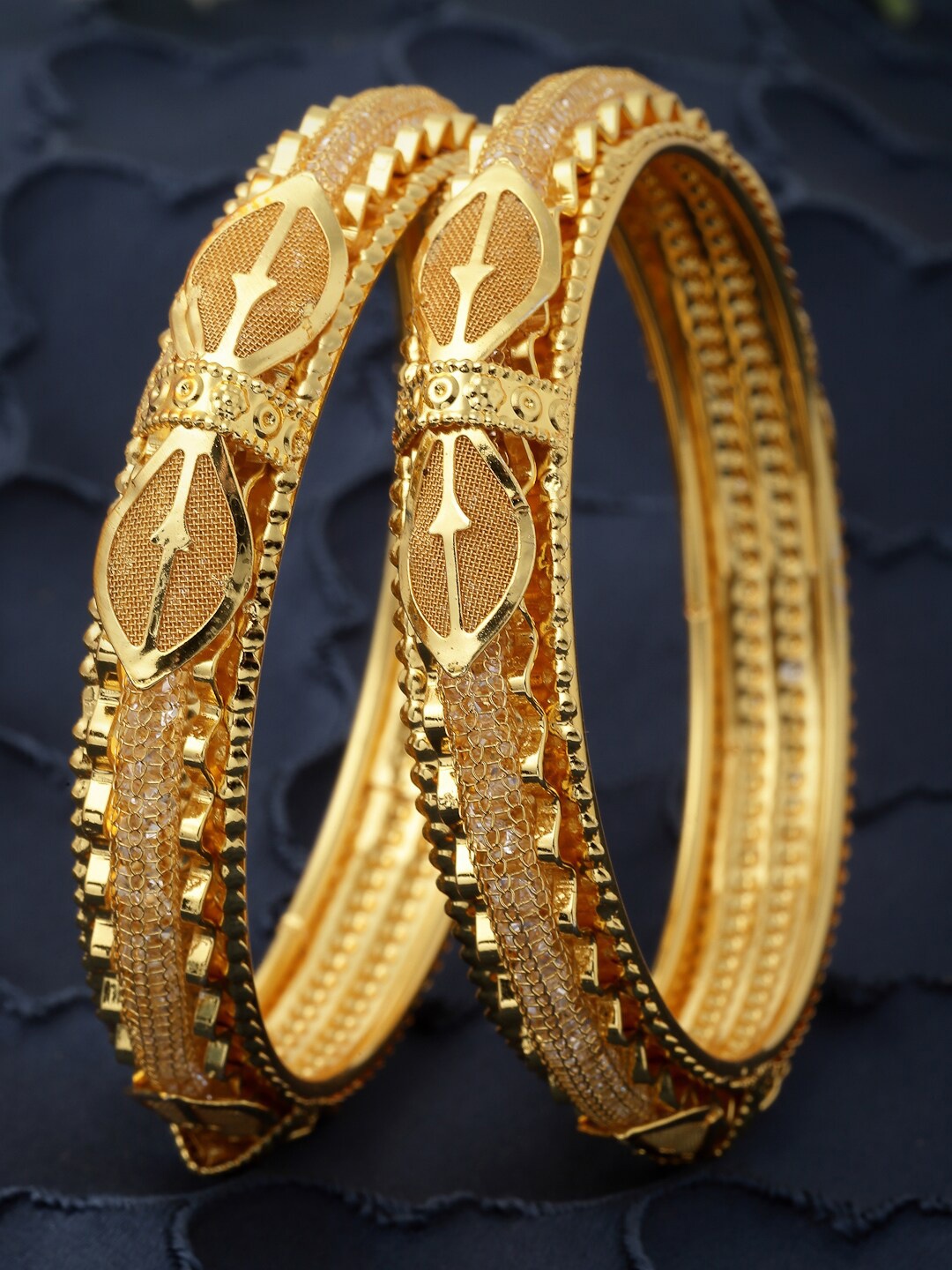 

Sukkhi Set of 2 Gold-Plated Crystal-Stones Studded Traditional Bangles