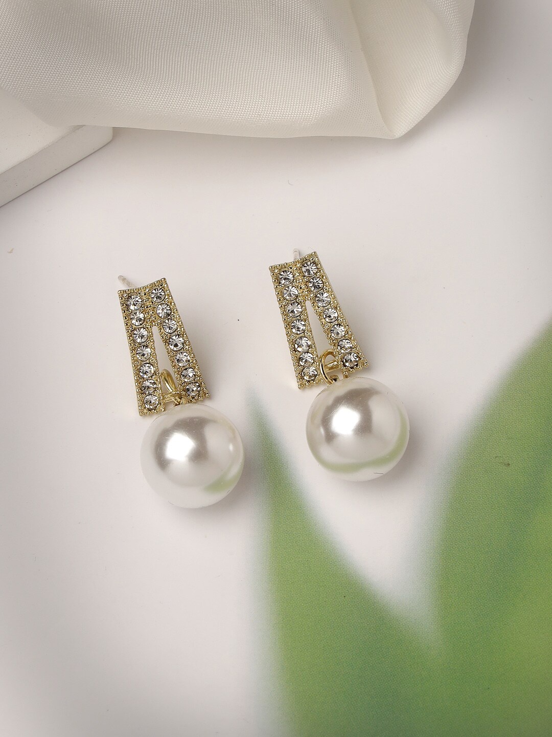 

Scintillare By Sukkhi Gold Plated Drop Earrings, White