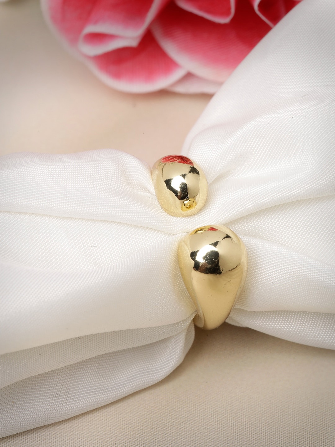 

Scintillare By Sukkhi Gold Plated Adjustable Finger Ring
