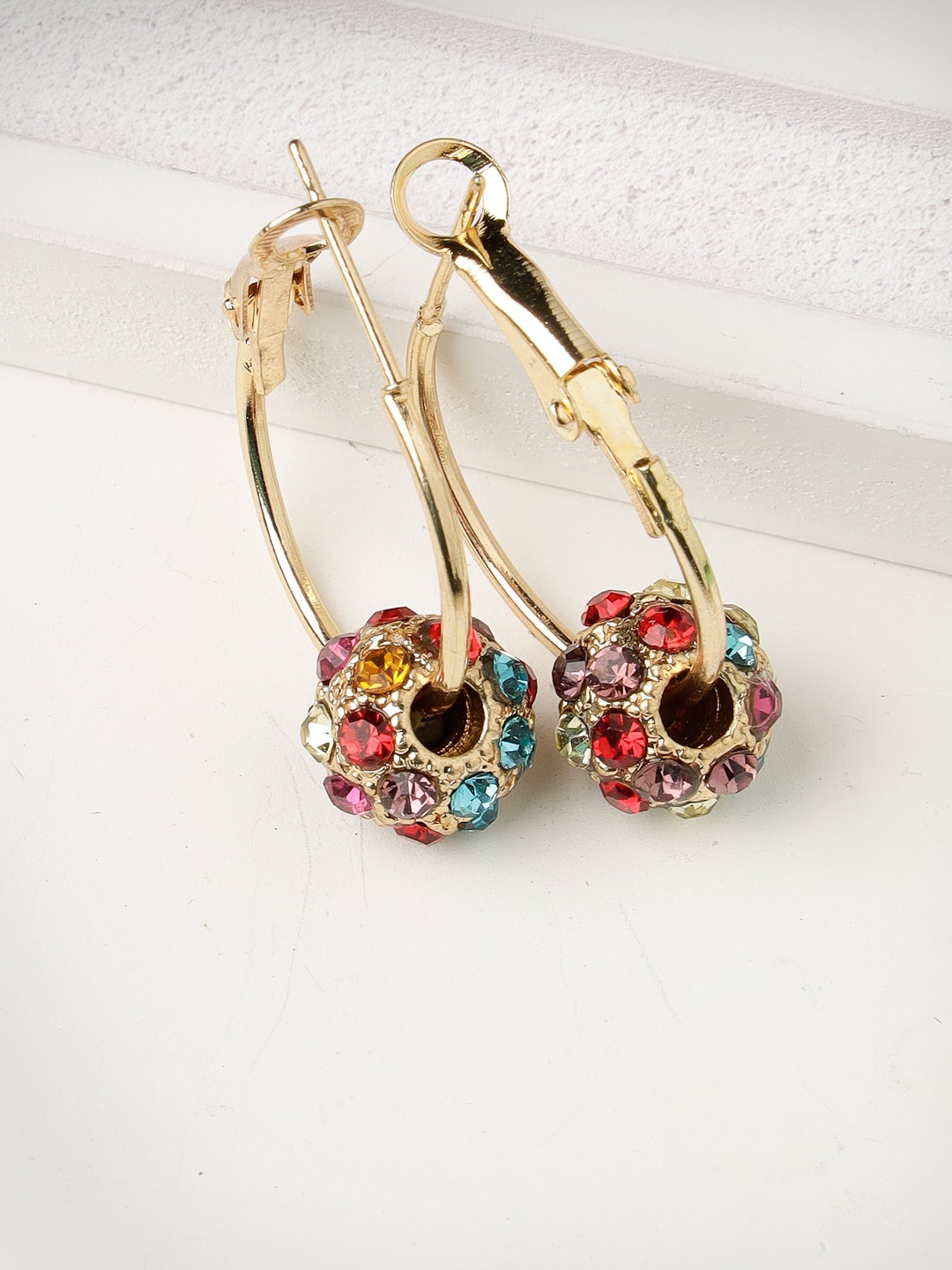 

Scintillare By Sukkhi Gold-Plated Crystals-Studded Contemporary Hoop Earrings